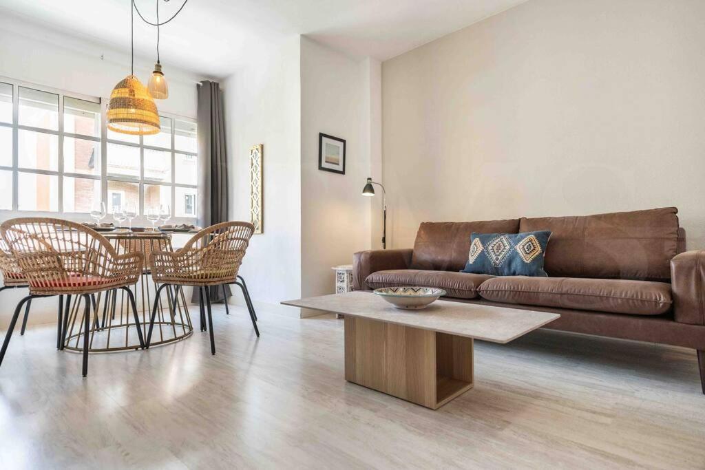 Spacious & Authentic Apartment By Rems Málaga Exterior foto